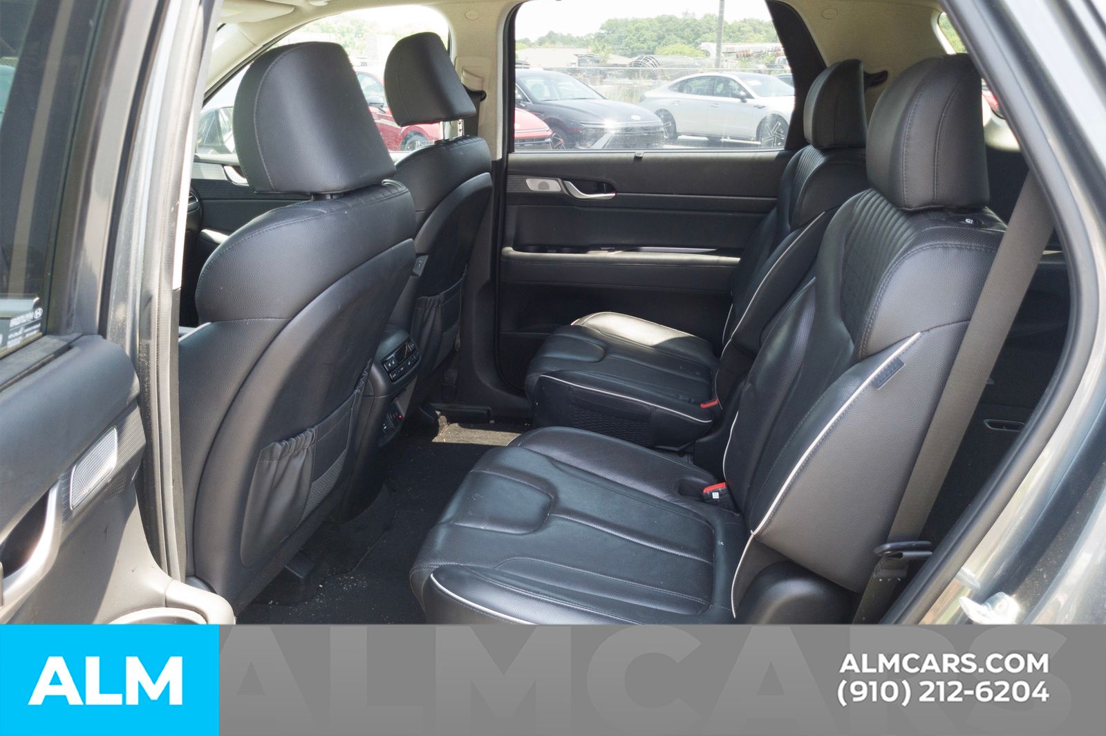 Used 2023 Graphite Hyundai Limited image 20