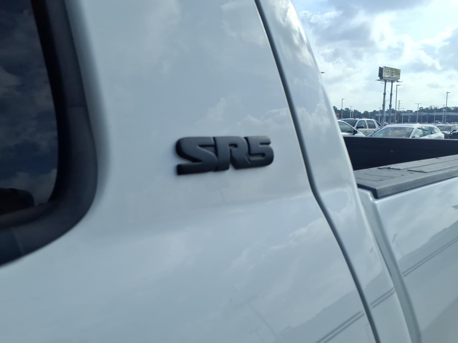 2016 Toyota Tundra SR5 White at Gullo Toyota