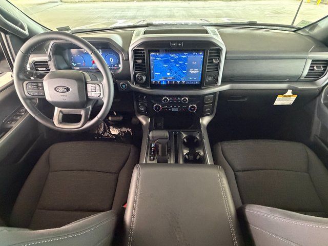 New 2026 Oxford White Ford XLT image 17