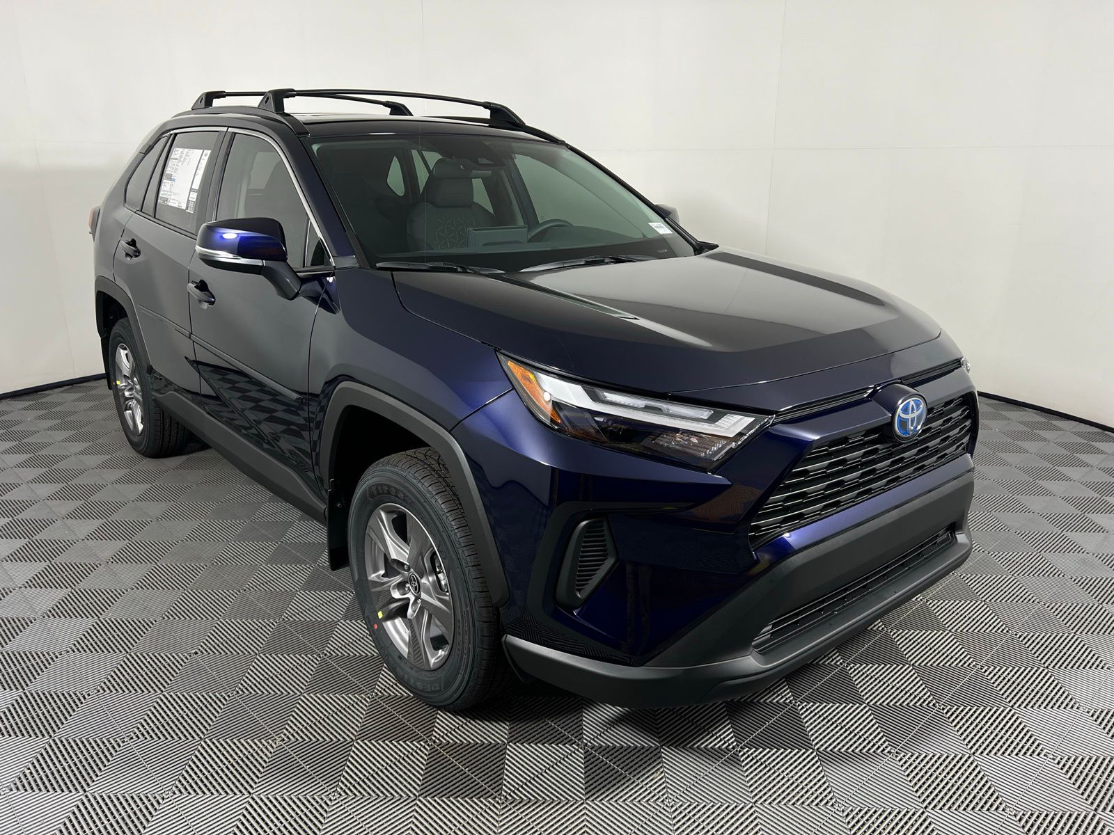 Thumbnail: 2025 Toyota RAV4 - 3