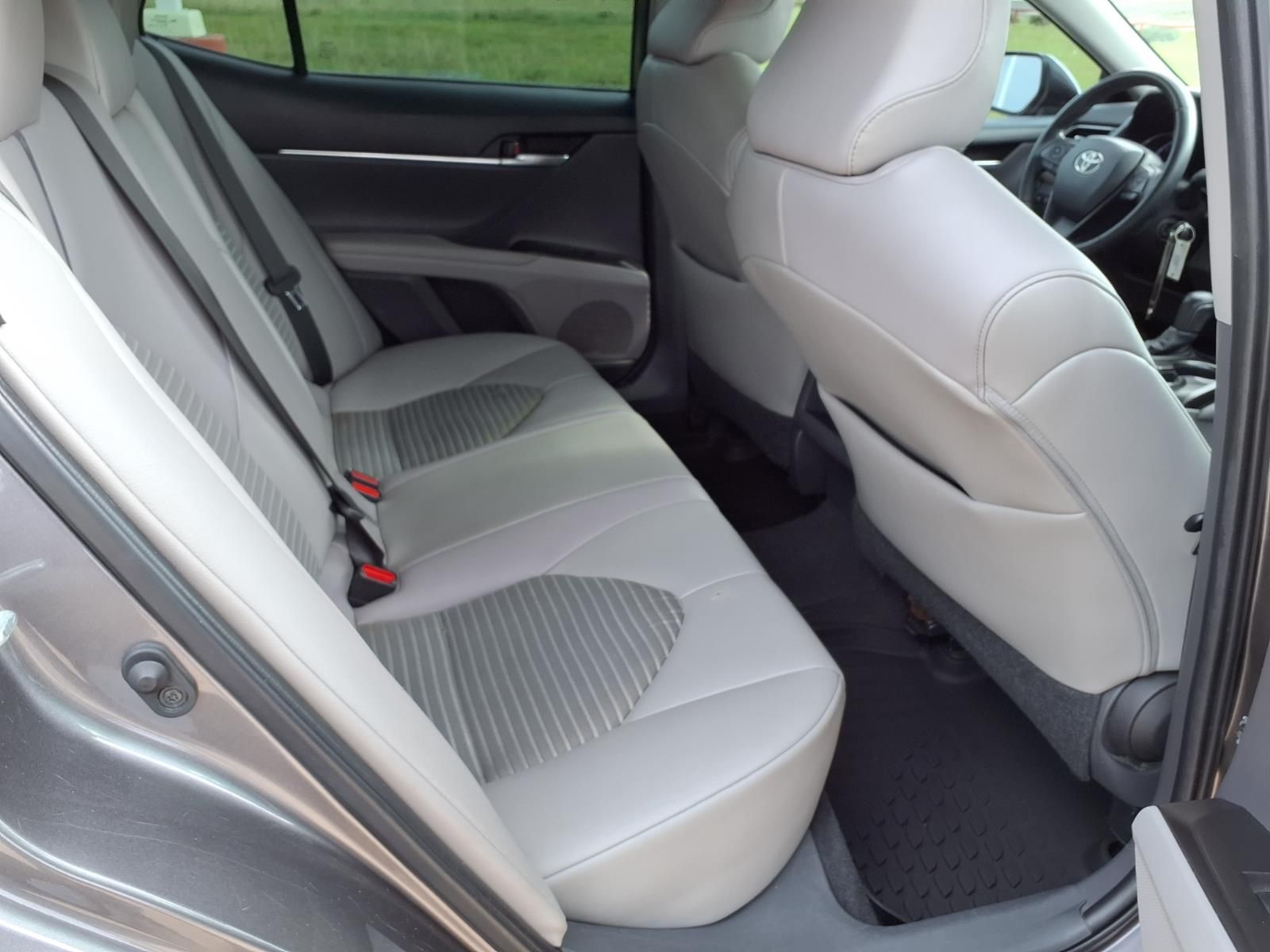 2021 Toyota Camry SE Gray at Autostrade
