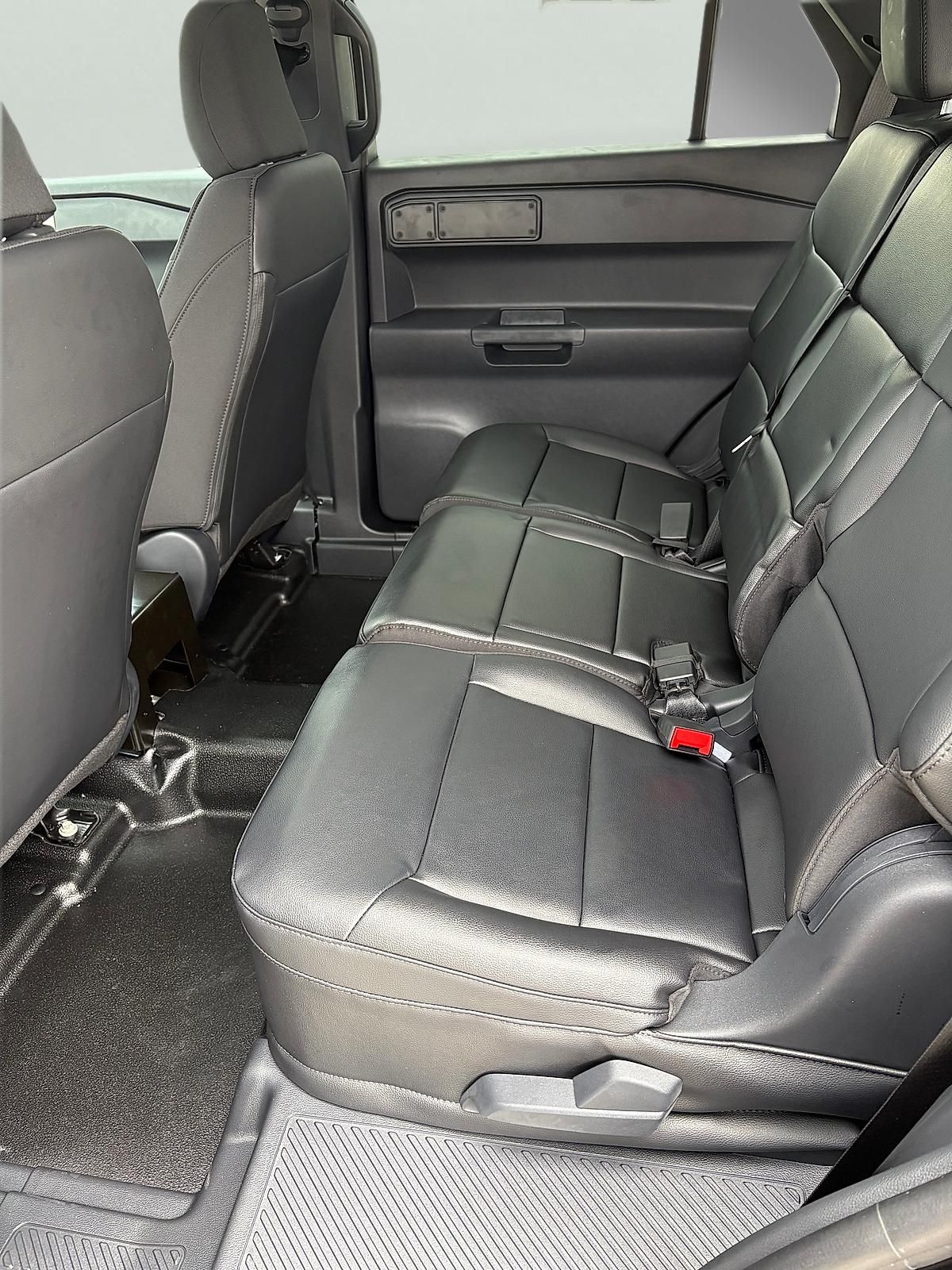 2025 Ford Explorer Utility Police Interceptor - Photo 10