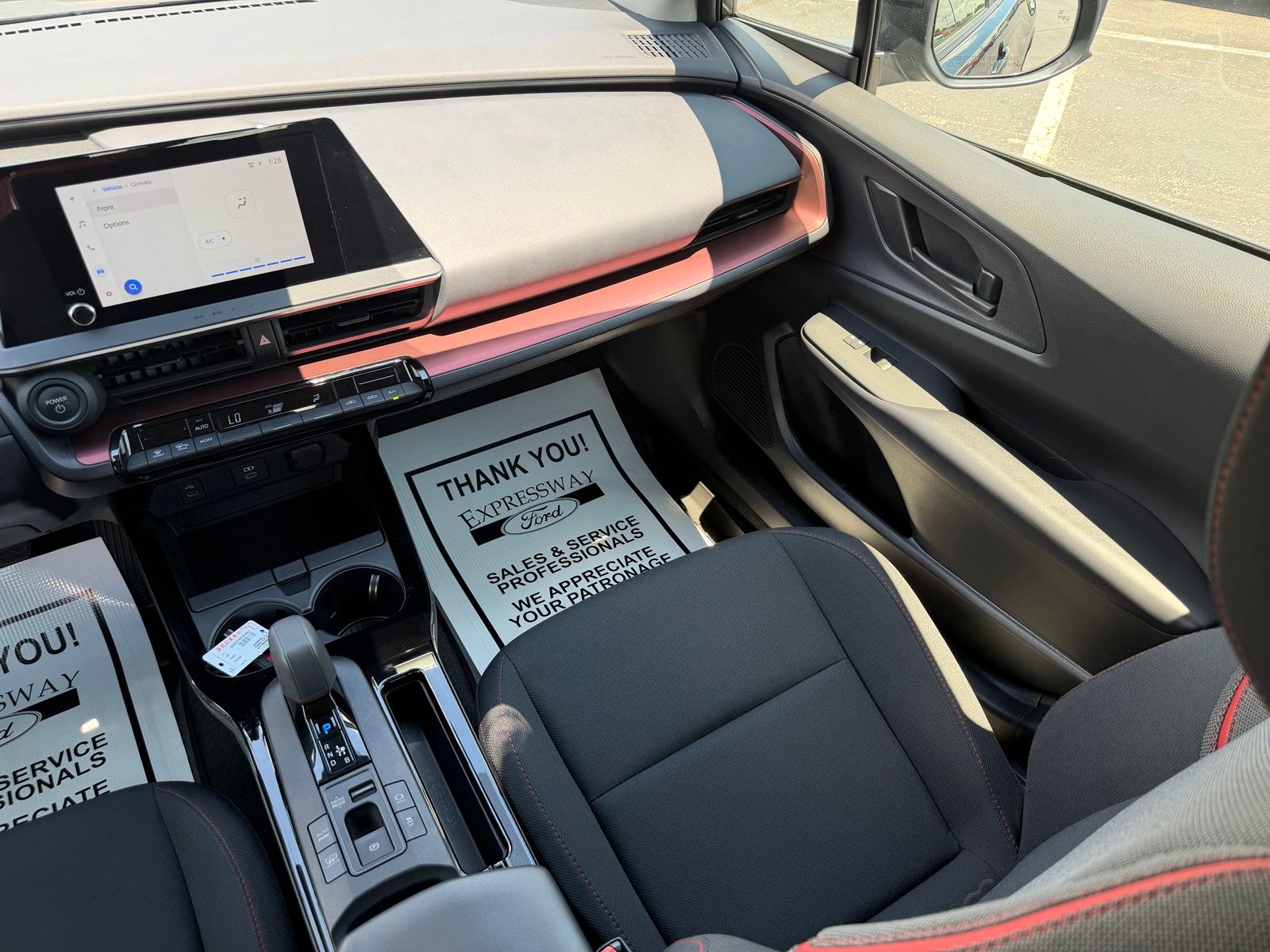 2024 Toyota Prius Prime image 16
