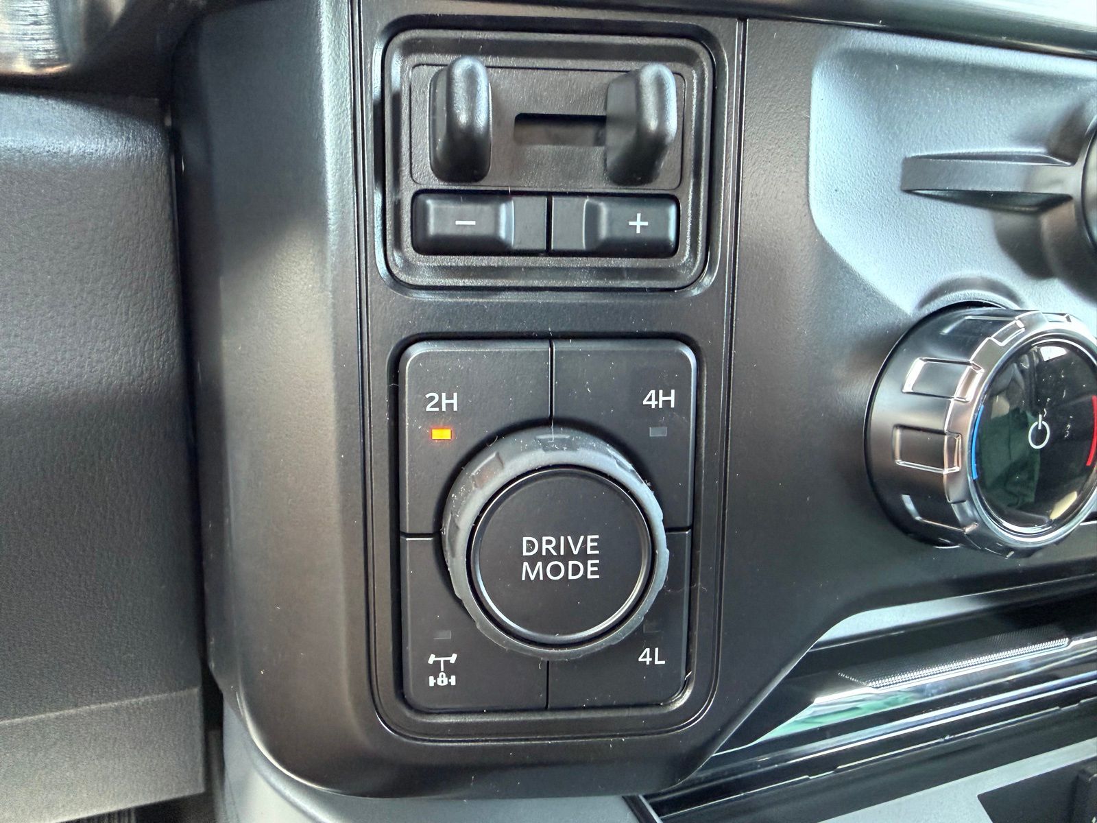 2026 Ford F-250SD image 22