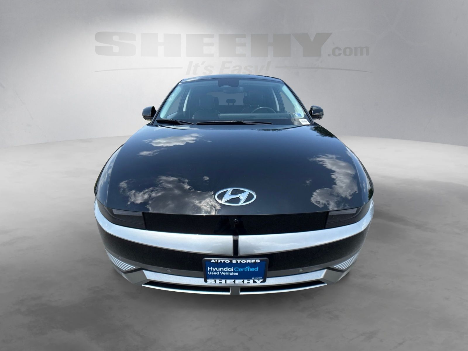 Used 2024 Black Hyundai Limited image 20