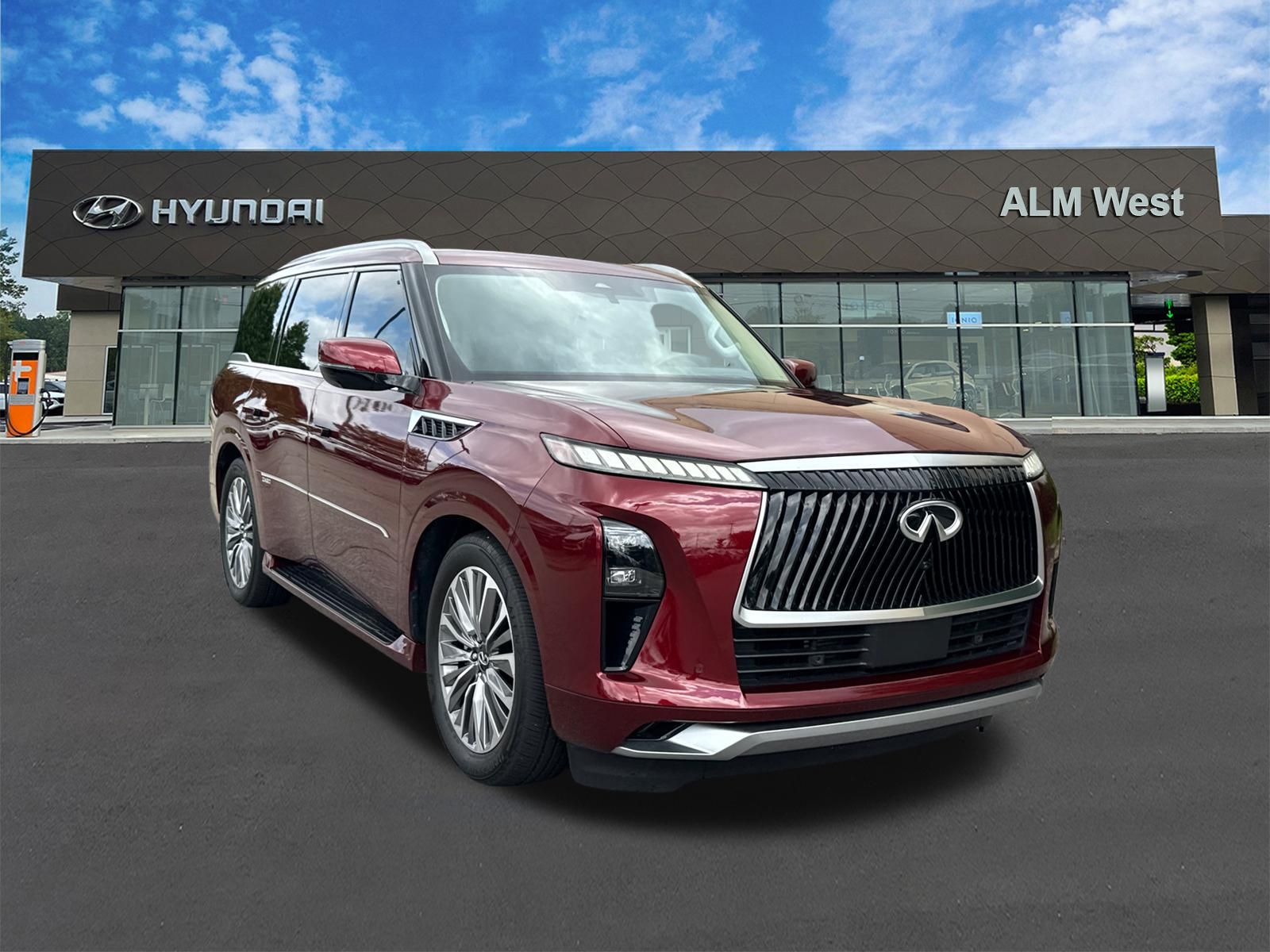 Used 2025 Red INFINITI SENSORY image 3