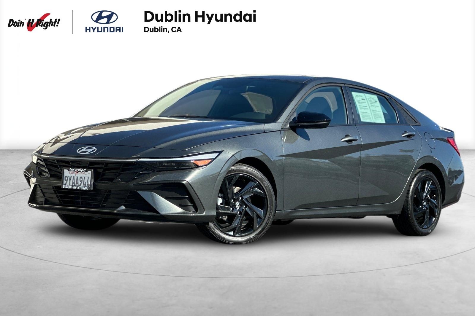 Gray 2026 Hyundai Elantra Sedan Front-Wheel Drive Continuously Variable Transmission