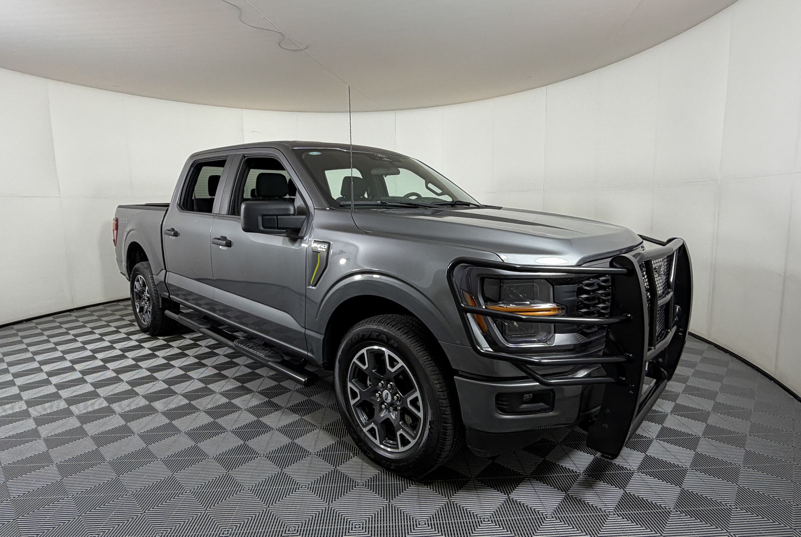  2024 Ford F-150 STX SuperCrew 4WD   