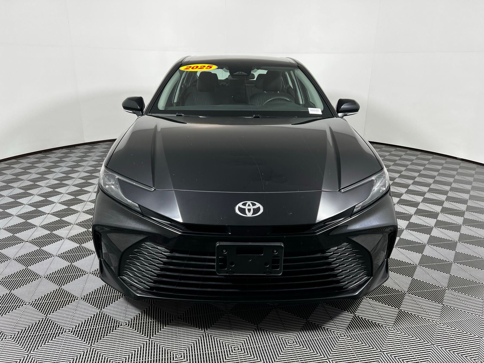 Thumbnail: 2025 Toyota Camry - 2