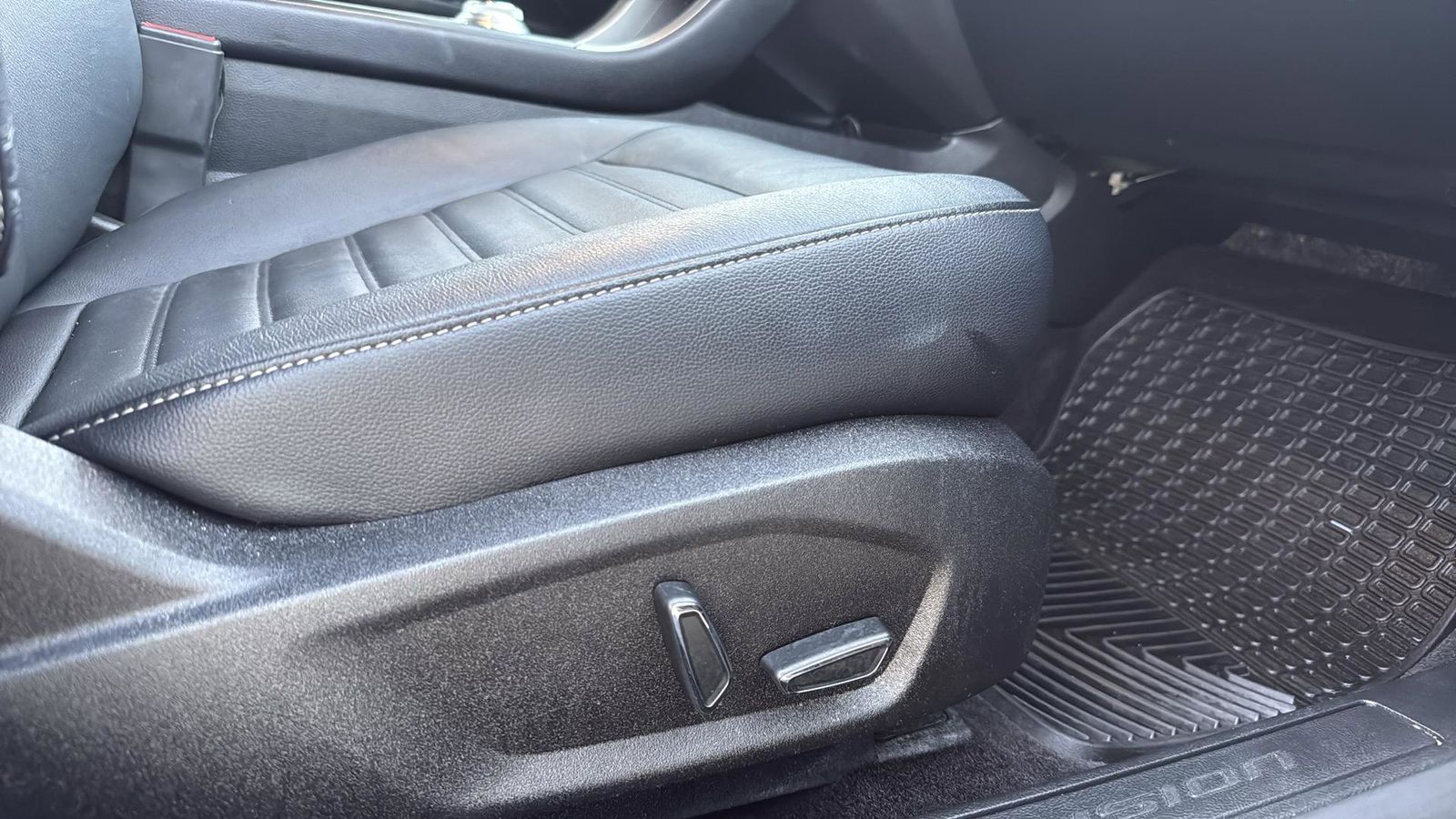 Used Car 2017 Ford Fusion  Se For Sale Under $12,000 In Austin, Texas