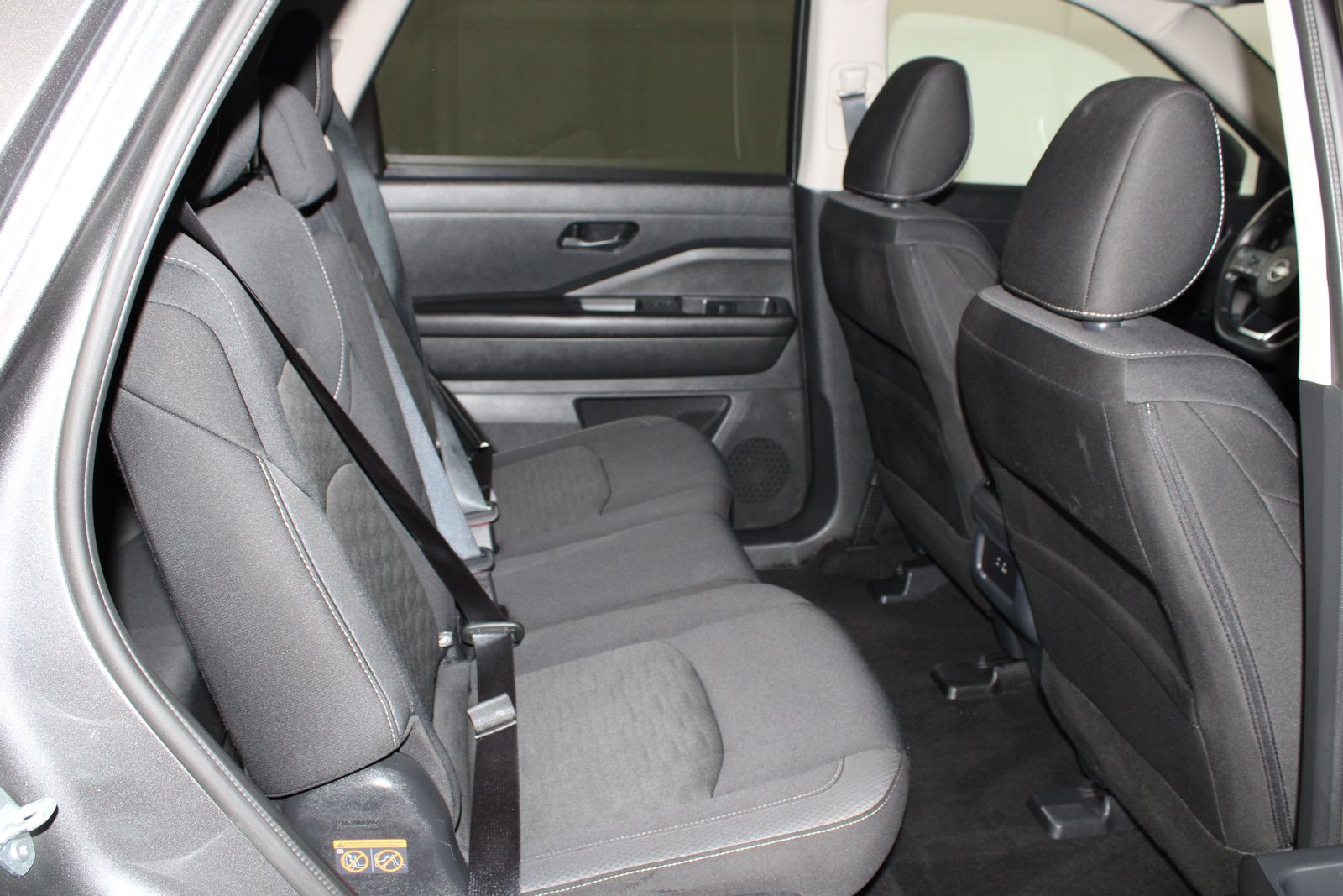 Used 2024 Gray Nissan SV image 17