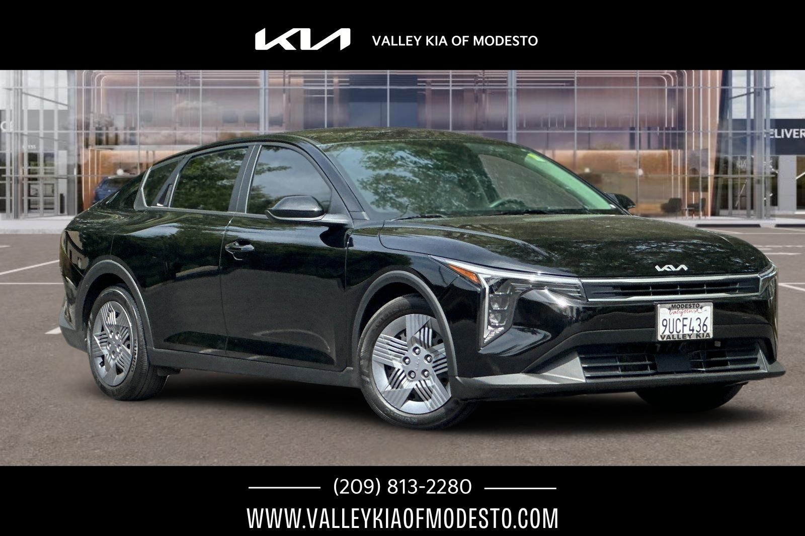 2025 Kia K4 Negro (Aurora Black) Sedán Tracción delantera Transmisión variable continua
