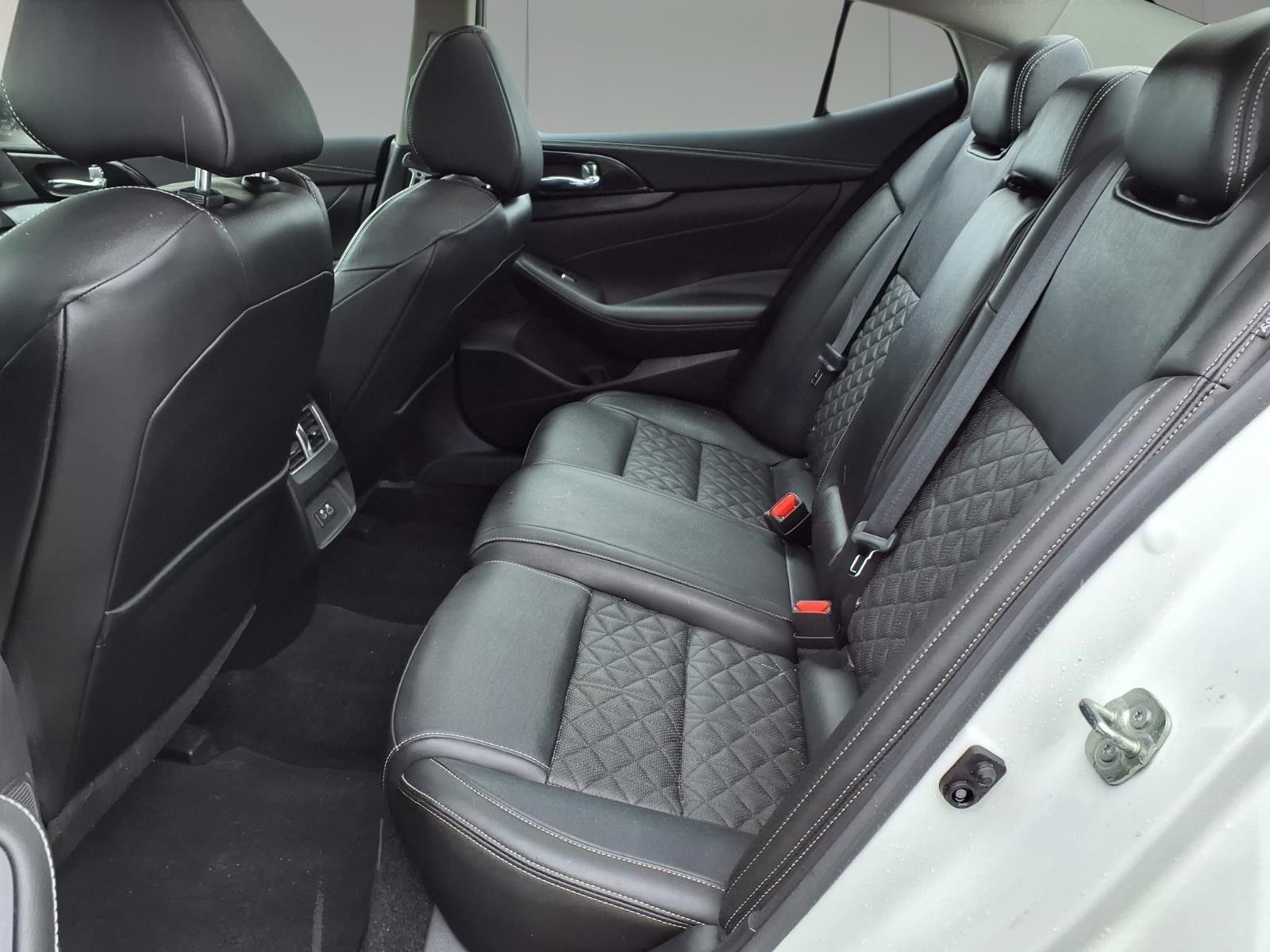 2020 Nissan Maxima Platinum White at Bravo Nissan