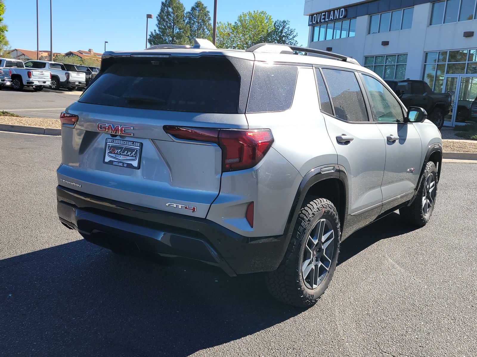 View vehicle photo 3