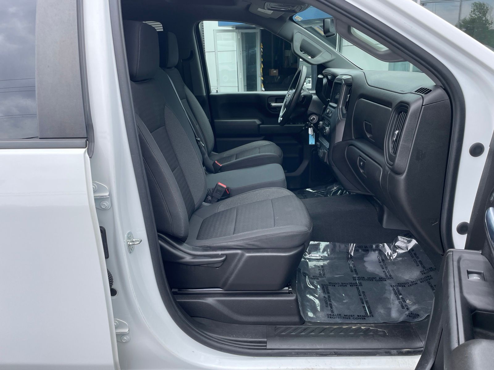 Used 2022 Summit White Chevrolet Custom image 23