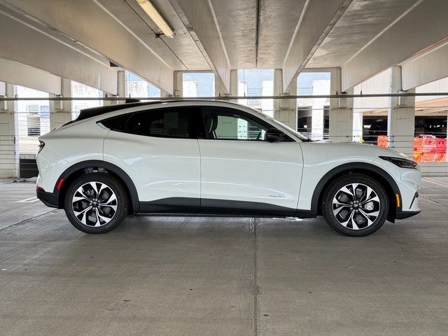 New 2026 Star White Metallic Tri-coat Ford Select image 7