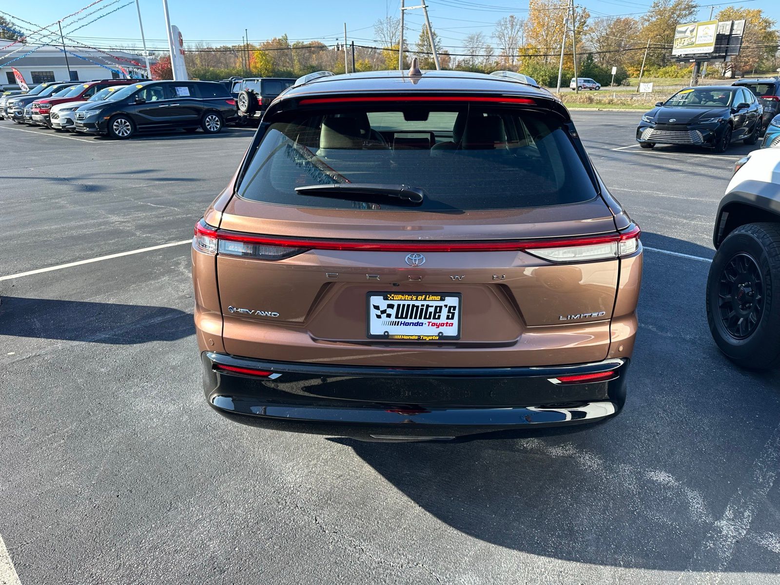 2025 Toyota Crown Signia Limited photo 4