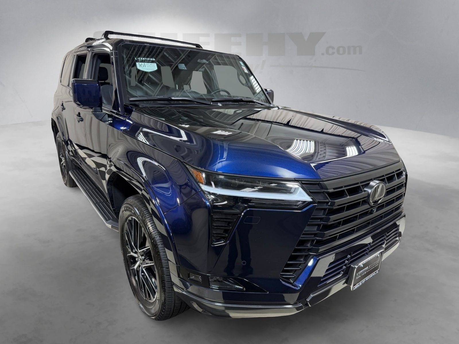 Used 2025  Lexus 550 Premium+ image 2