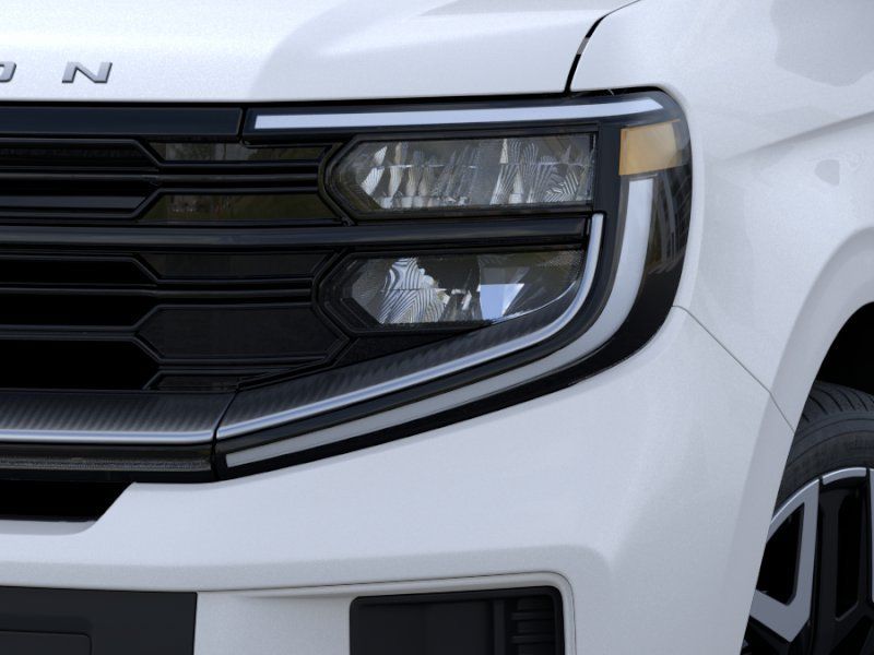 New 2026 Star White Metallic Tri-Coat Ford Platinum image 18