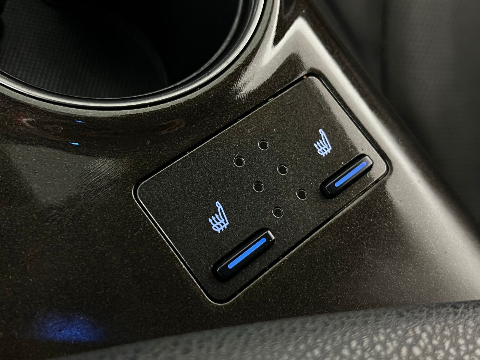 Thumbnail: 2023 Toyota Camry - 20