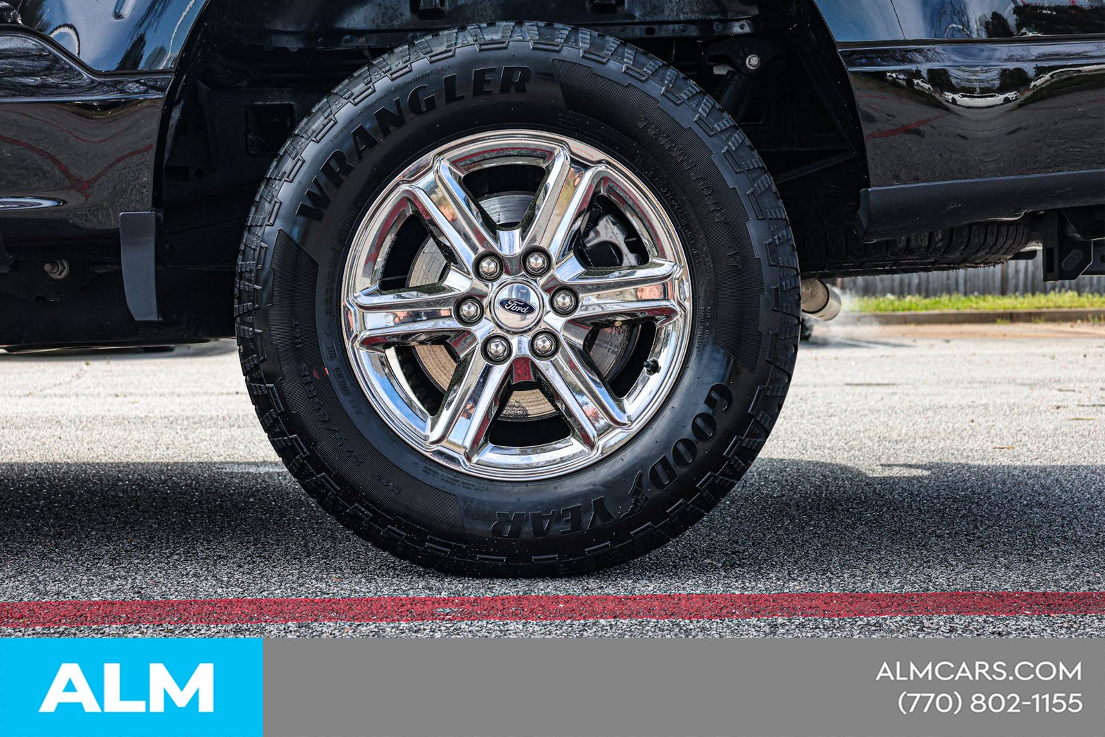 Used 2025 Black Ford XLT image 16