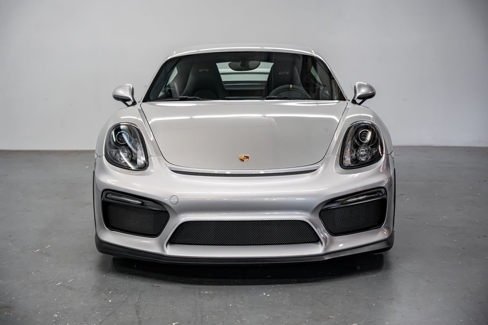 2016 Porsche Cayman GT4 — photo 5