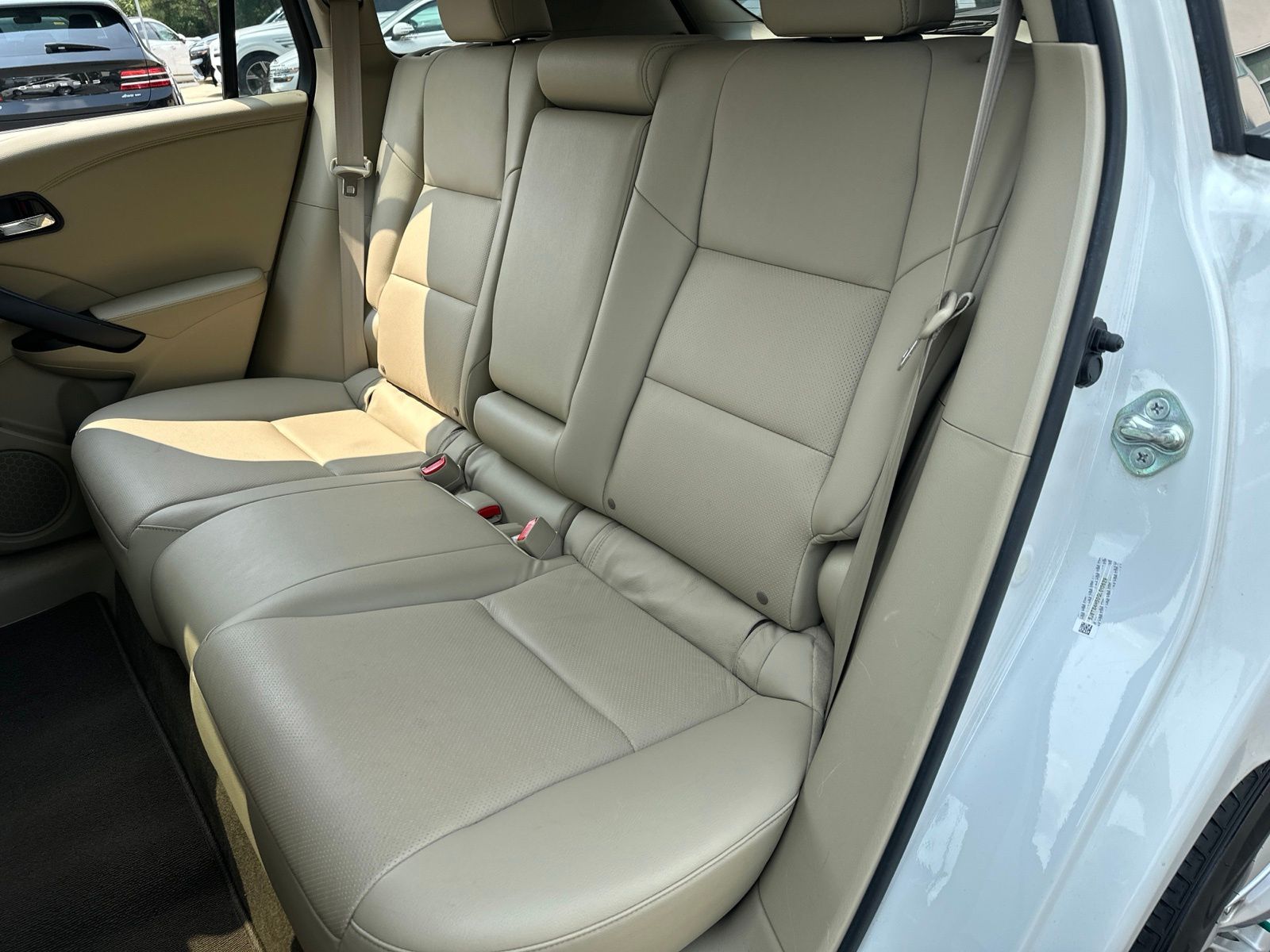 Used 2016 White Acura  image 7