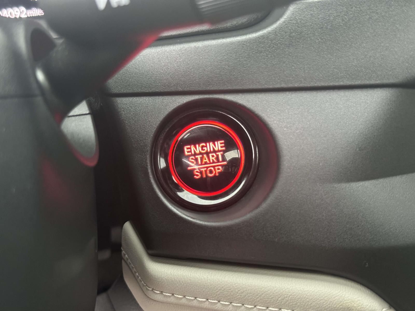 Used 2025 Red Honda SE image 26