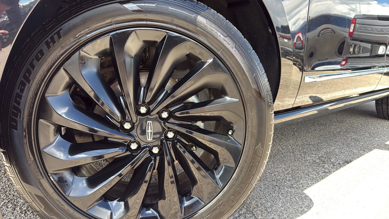 Used Car 2020 Lincoln Navigator  Reserve For Sale Under $40,000 In Austin, Texas