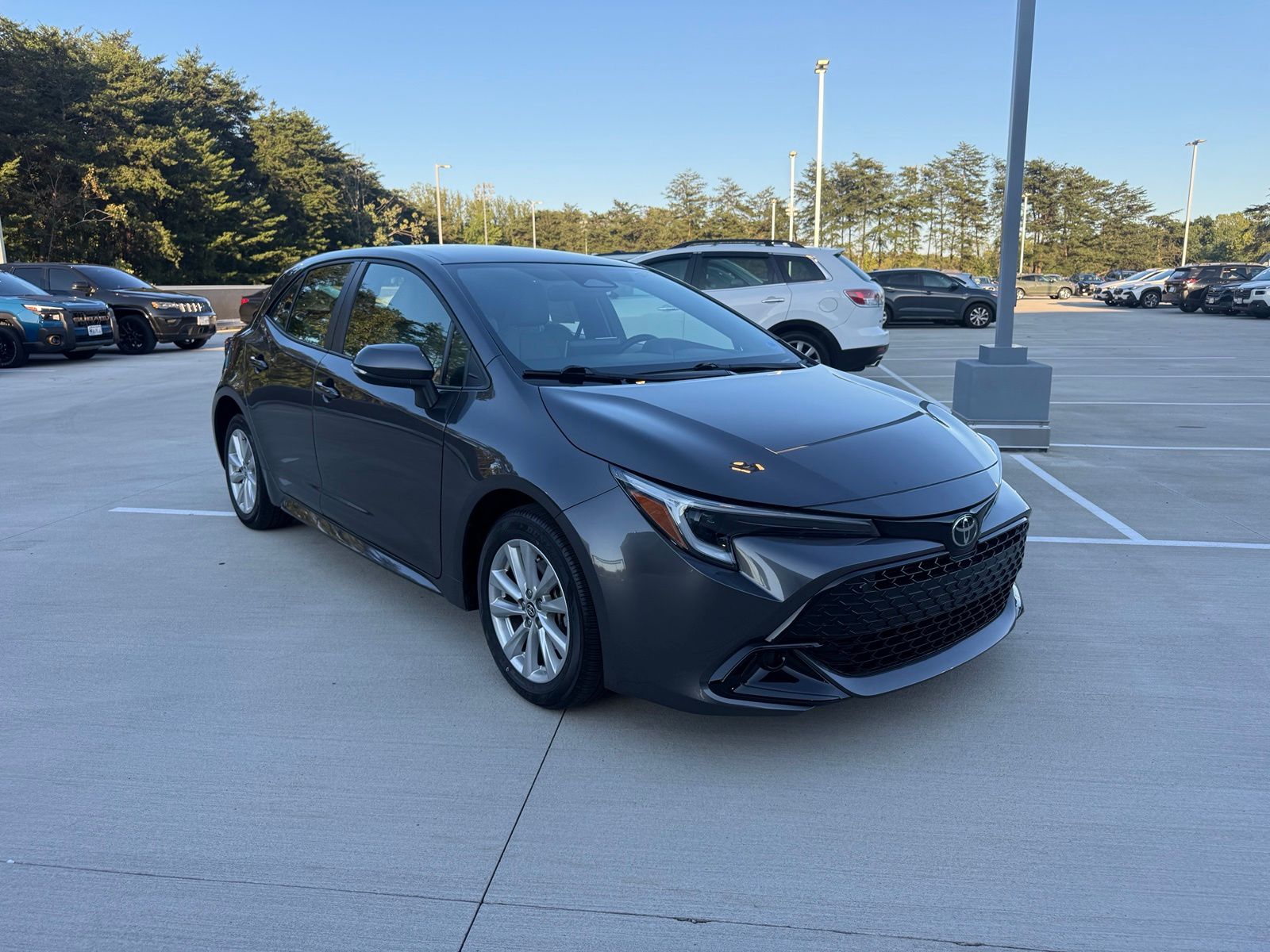 2025 Toyota Corolla Hatchback SE FWD    