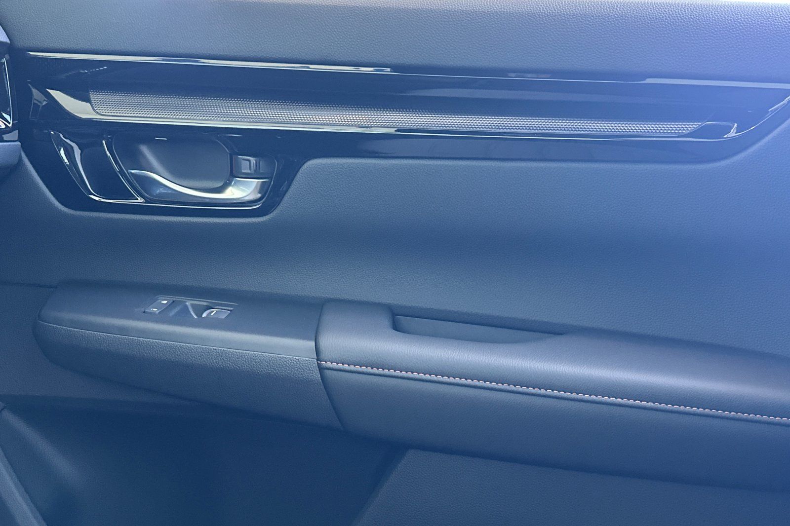 New 2026 Platinum White Pearl Honda Sport Touring image 19