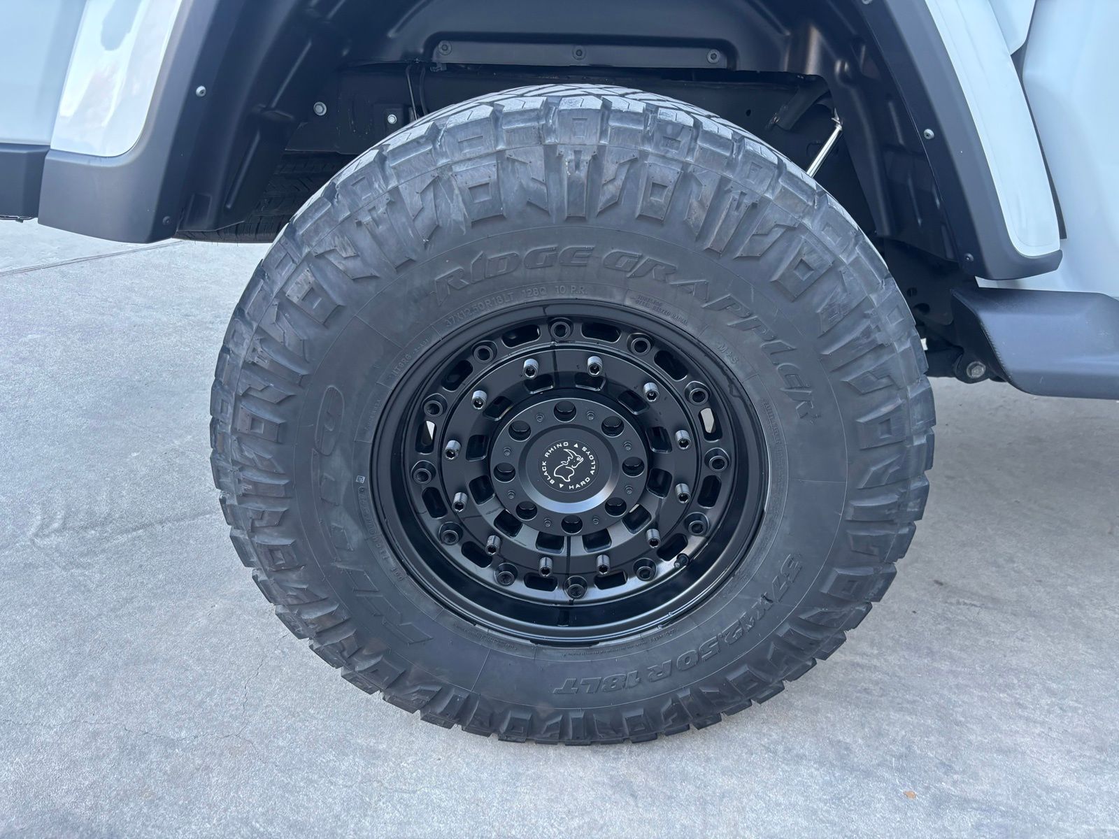 Used Car 2022 Jeep Gladiator  Overland For Sale Under $35,000 In Austin, Texas