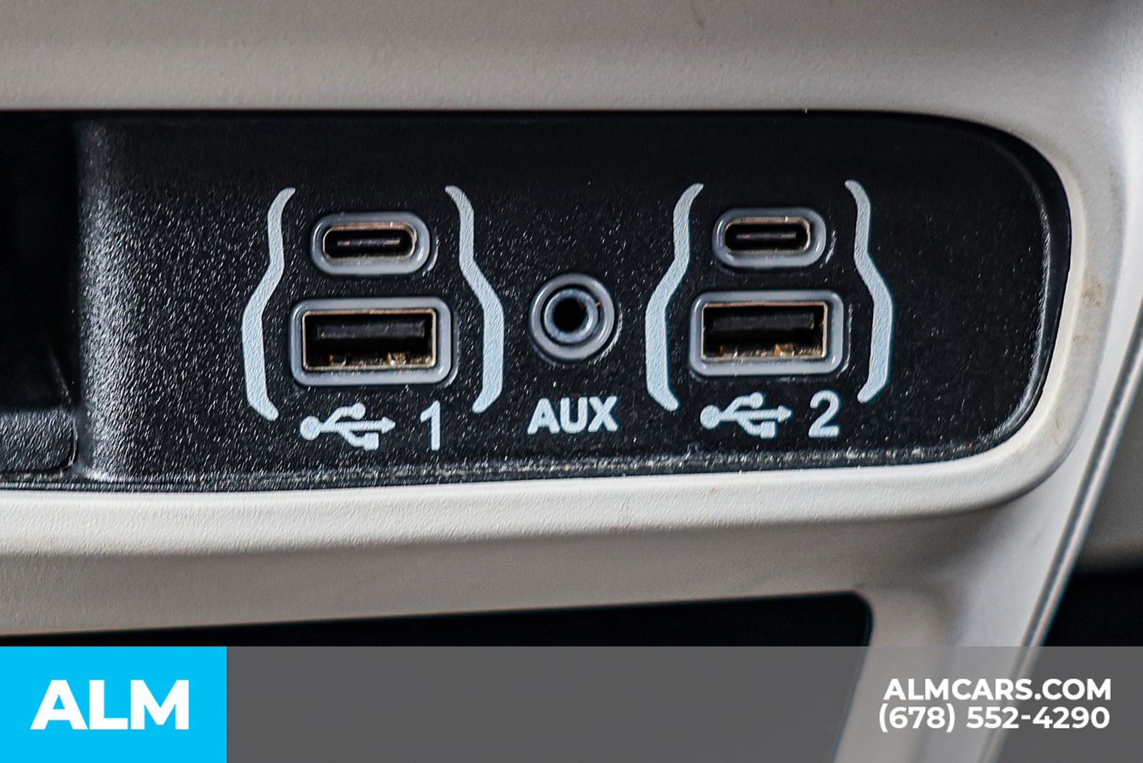 2023 Chrysler Pacifica Touring L photo 34
