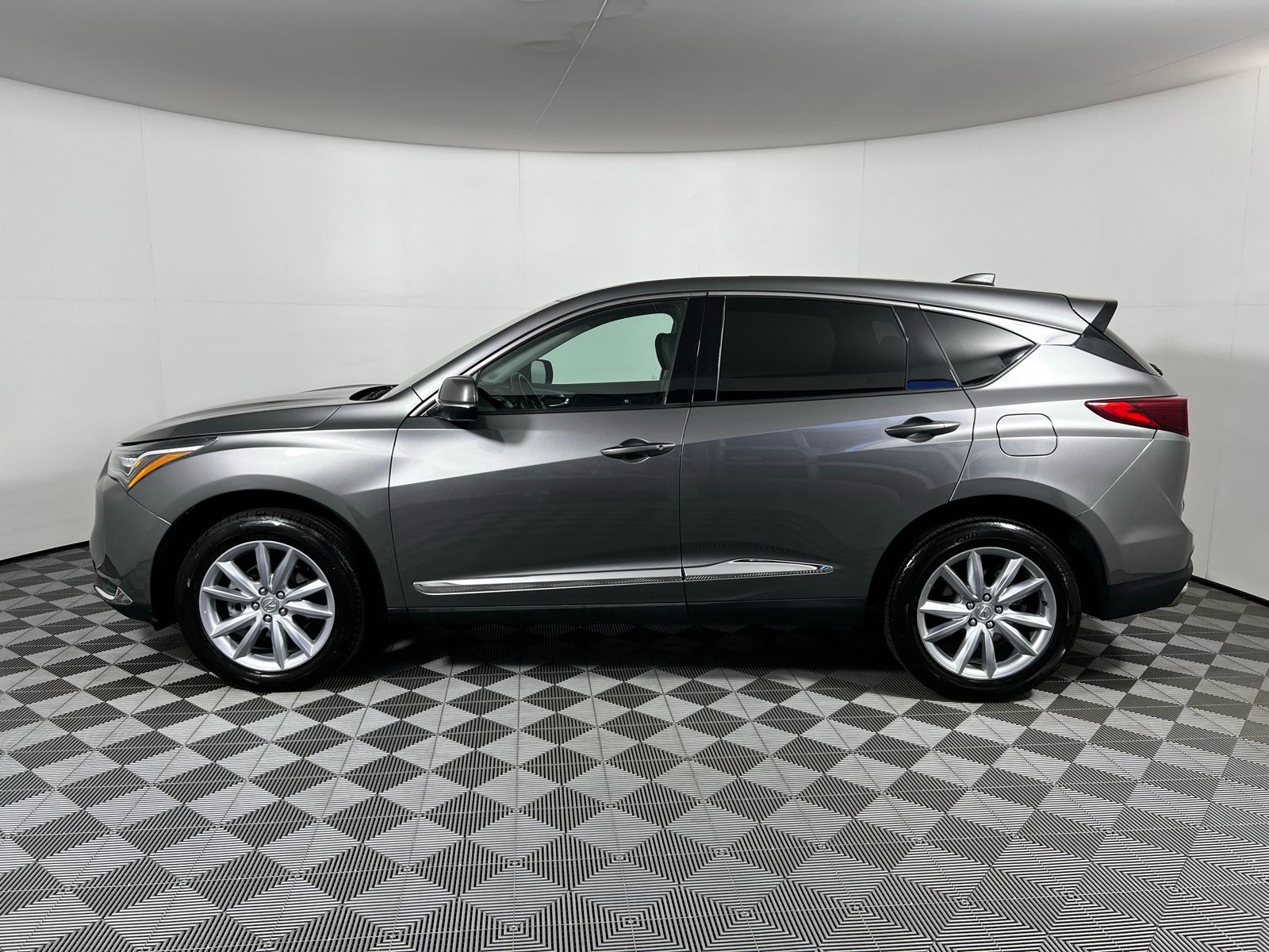 Thumbnail: 2023 Acura RDX - 8