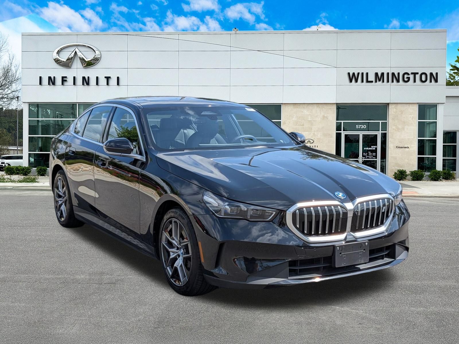 Black Sapphire Metallic 2025 BMW i5 Sedan Rear-Wheel Drive Automatic