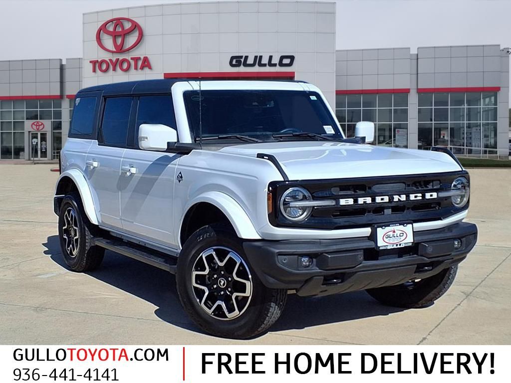 2024 Ford Bronco Outer Banks White at Toyota of Victoria