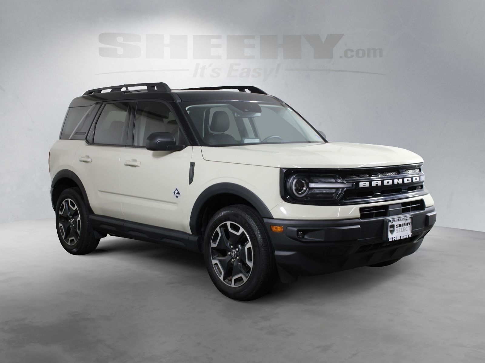 Used 2024 Beige Ford Outer Banks image 2