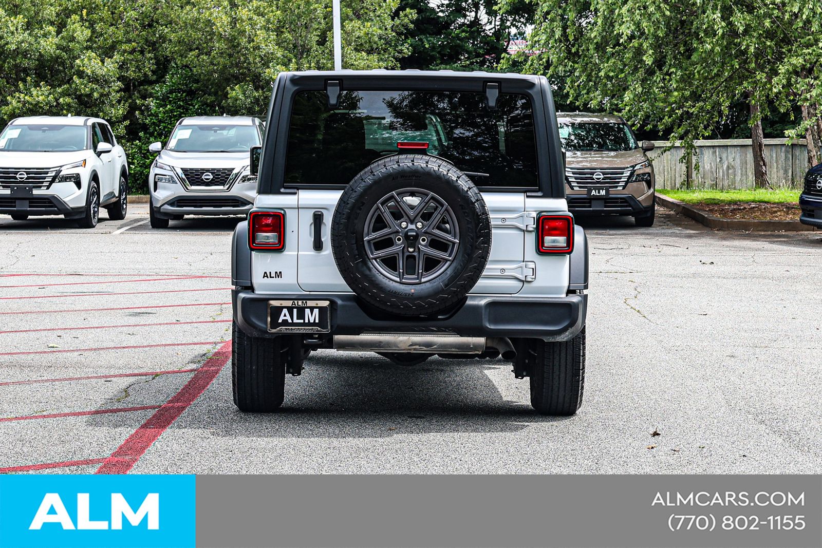 Used 2025 White Jeep Sport S image 13