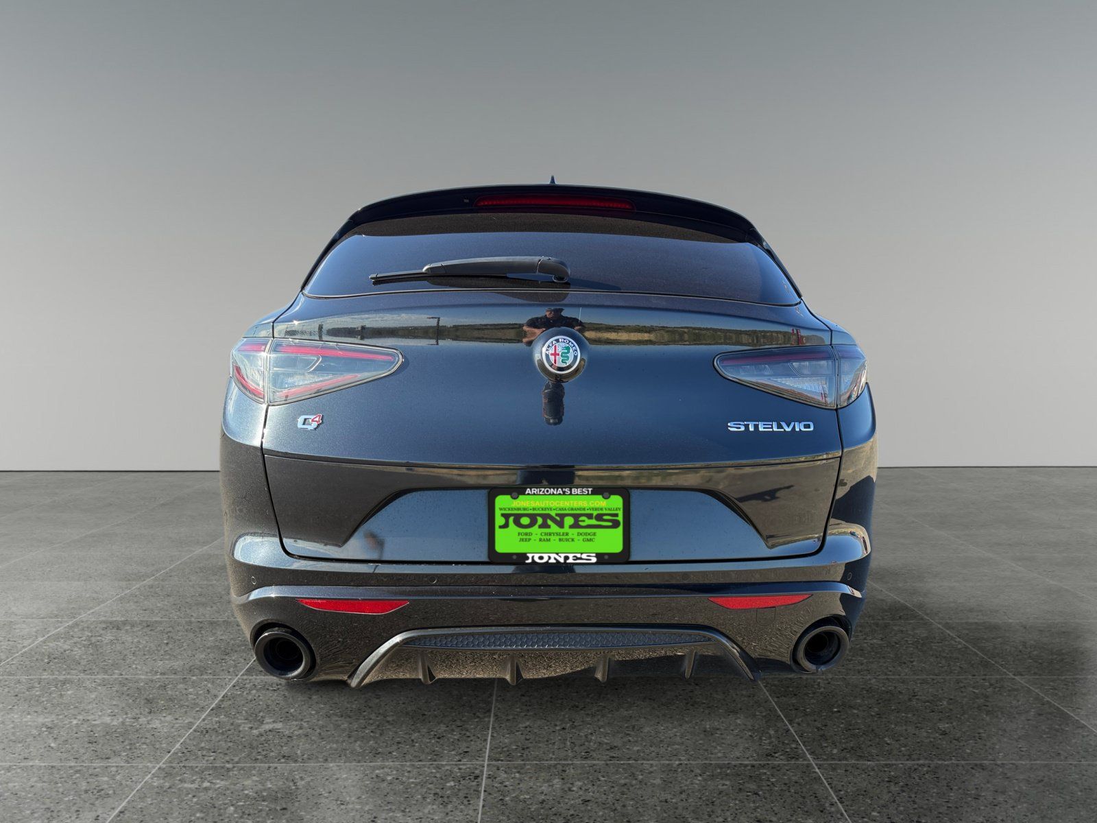 View vehicle photo 5