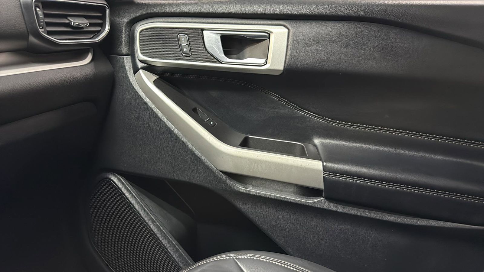 Used Car 2022 Ford Explorer  Xlt For Sale Under $30,000 In Austin, Texas