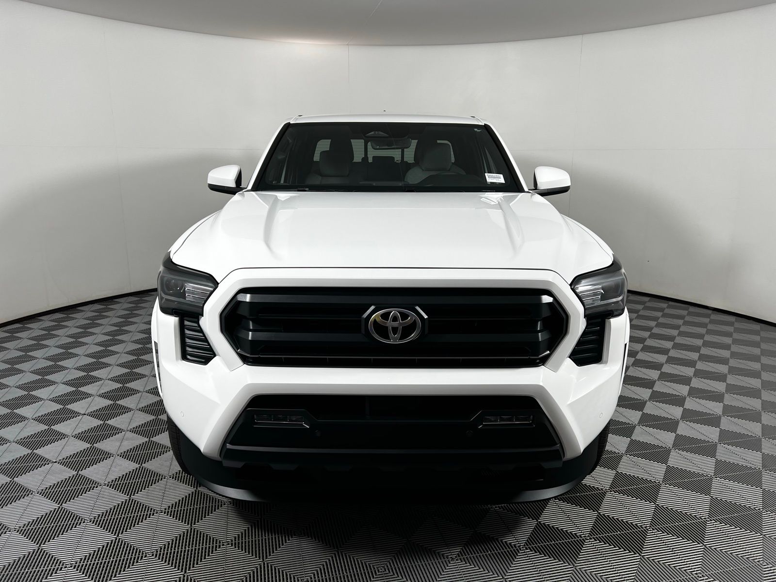 2025 Toyota Tacoma SR5 2