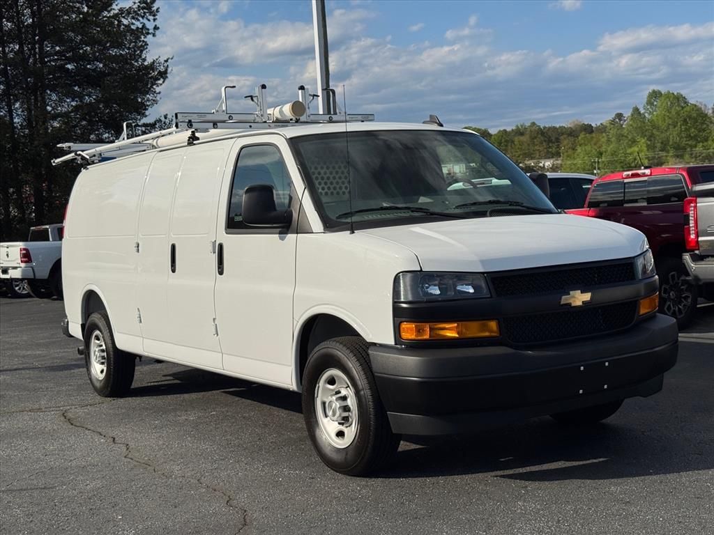 Summit White 2025 Chevrolet Express Cargo 2500 RWD Van Rear-Wheel Drive 8-Speed Automatic Overdrive