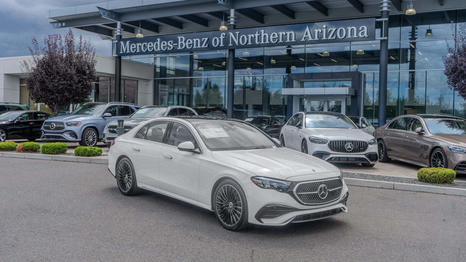 2026 Mercedes-Benz E-Class E 450 — full photo 1 of 36