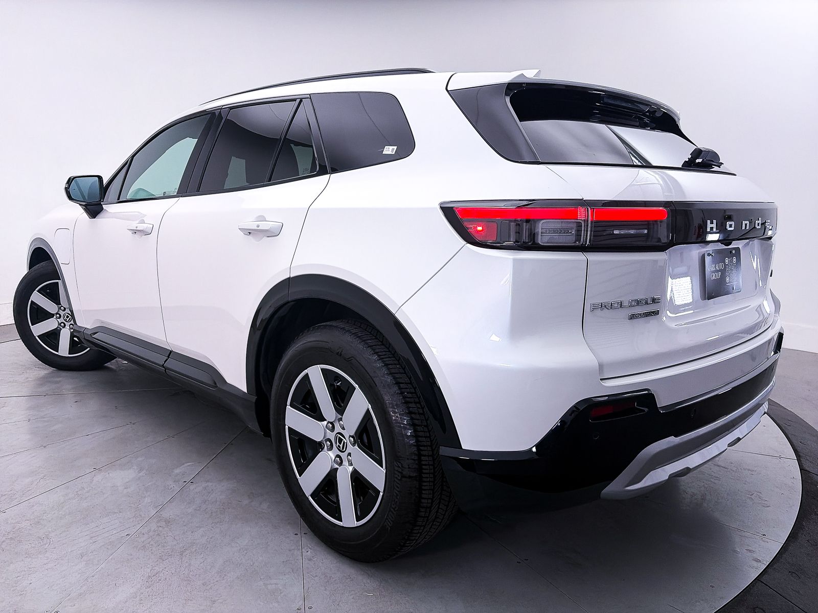 Used 2024 Honda Prologue Touring with VIN 3GPKHWRM2RS529092 for sale in Scottsdale, AZ