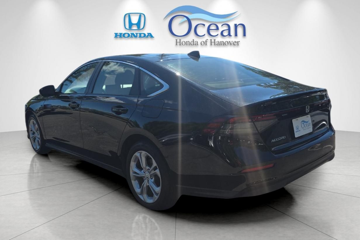 Used 2025 Crystal Black Pearl Honda LX image 5