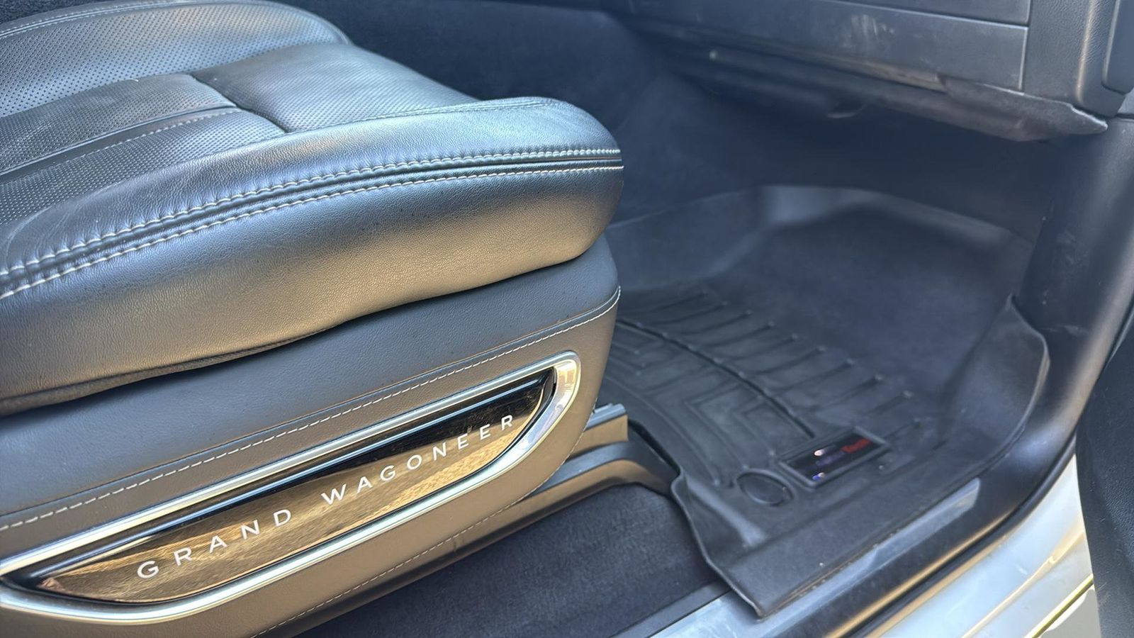 Used Car 2022 Jeep Grand Wagoneer  Series I For Sale Under $50,000 In Austin, Texas