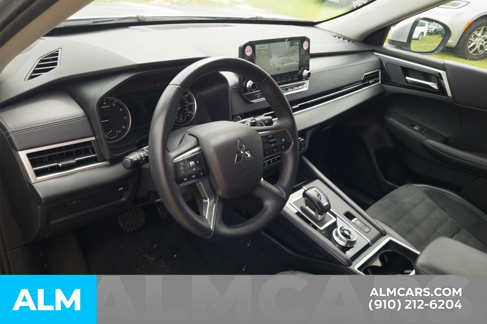 Used 2024 White Diamond Mitsubishi SE image 6