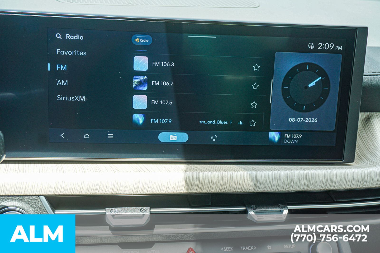 Used 2024 Silver Hyundai SEL image 39