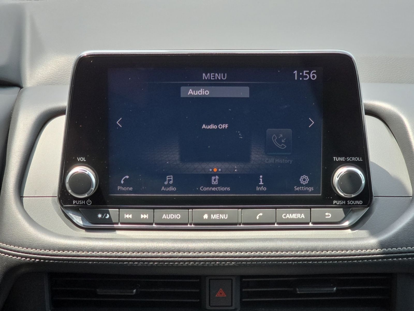 Used 2024 Gray Nissan S image 5