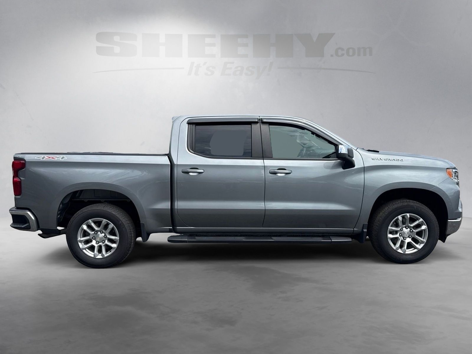 Used 2023 Gray Chevrolet LT image 11